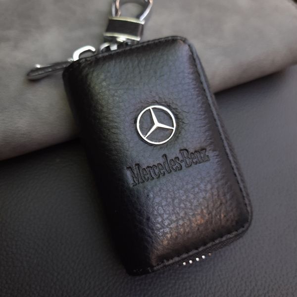 Чохол для Ключів з Карабіном Mercedes &mdash; основне фото товару
