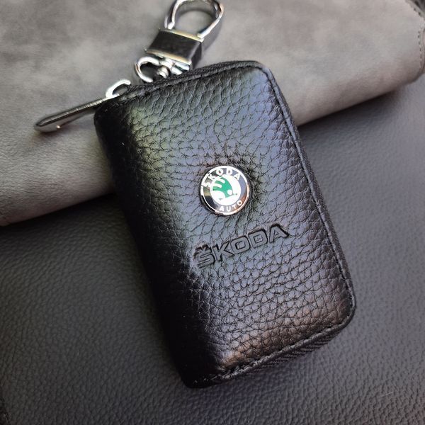 Чохол для Ключів з Карабіном Skoda &mdash; основне фото товару
