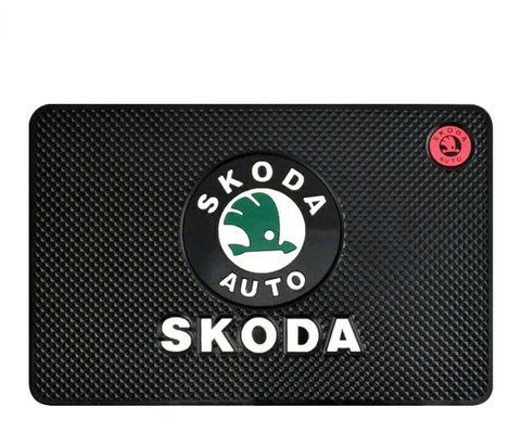 Антискользящий коврик в машину на торпеду Skoda &mdash; основное фото товара