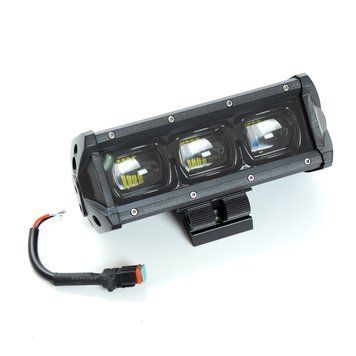 LED рабочая фара Leader прямоугольная 30W Flood 10&ndash;30V 200&times;70&times;75 мм 3&times;10W линзованная WG-C6D-30 (4066)