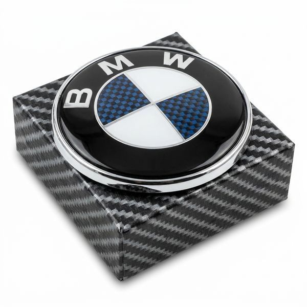 Эмблема "BMW" 82мм капот (2 пукли, Box) &mdash; основное фото товара