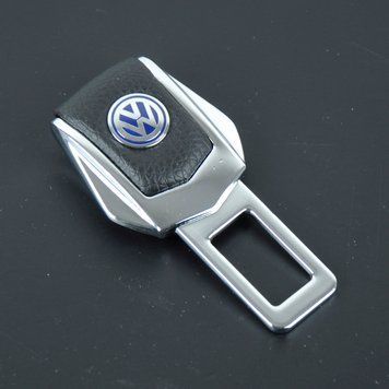 Заглушка ремня безопасности металл "Volkswagen" (1шт) цинк.сплав, кожа (тип №2) &mdash; основное фото товара