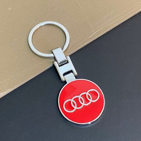 Брелок для Ключів Audi метал, червоний, у коробці &mdash; основне фото товару